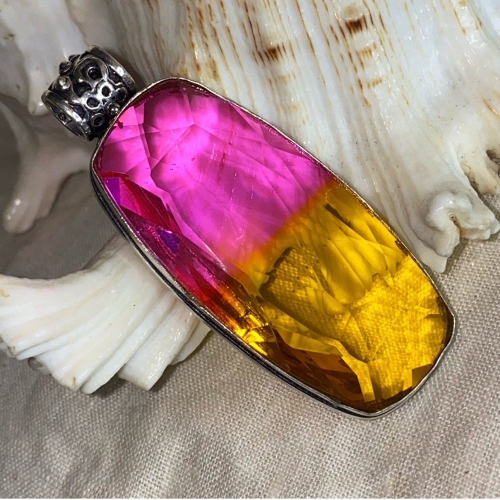Gorgeous Huge Simulated Tourmaline Bi-color Statement Pendant Necklace
